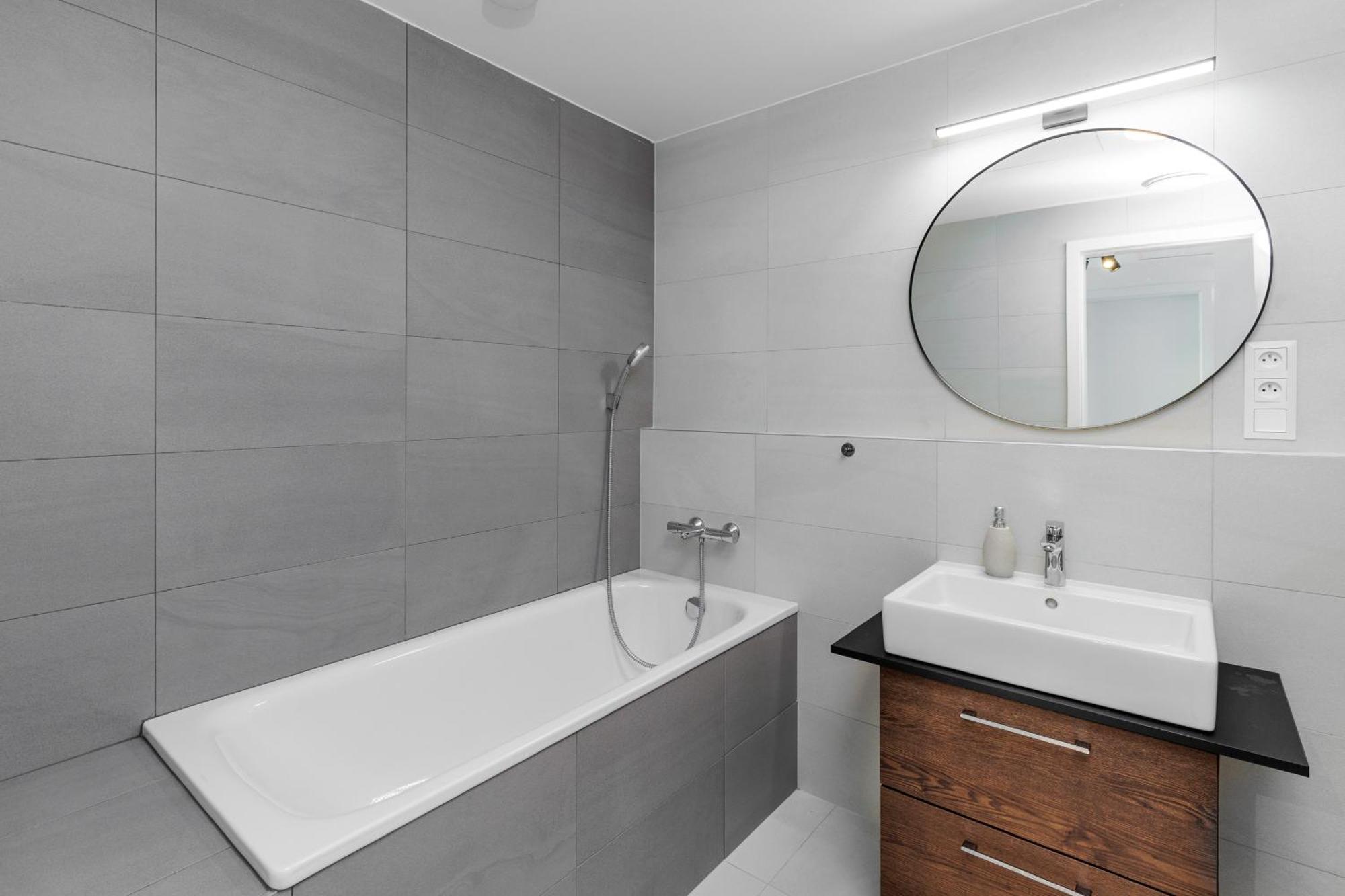 Sky Park 1 - Luxurious #Instaworthy Apartment In Downtown City Center With Included Parking, Best Address In Town Bratislava Bagian luar foto
