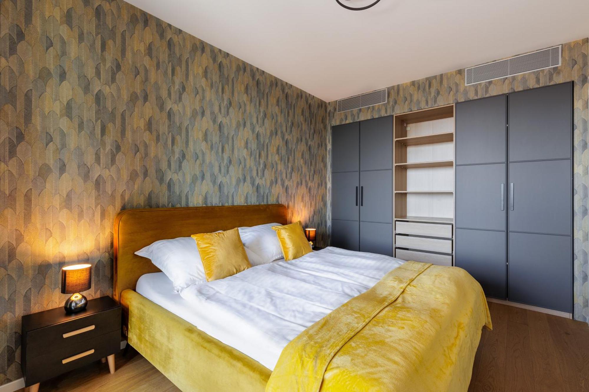 Sky Park 1 - Luxurious #Instaworthy Apartment In Downtown City Center With Included Parking, Best Address In Town Bratislava Bagian luar foto